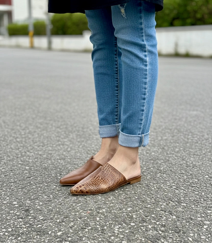 ASHANTE Croc-embossed Leather Mules