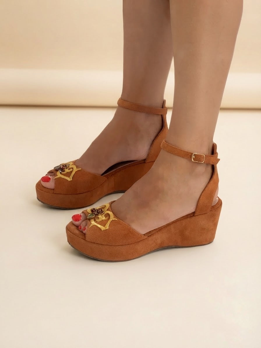 Brown Suede Wedge Platforms QUE CHIMBA