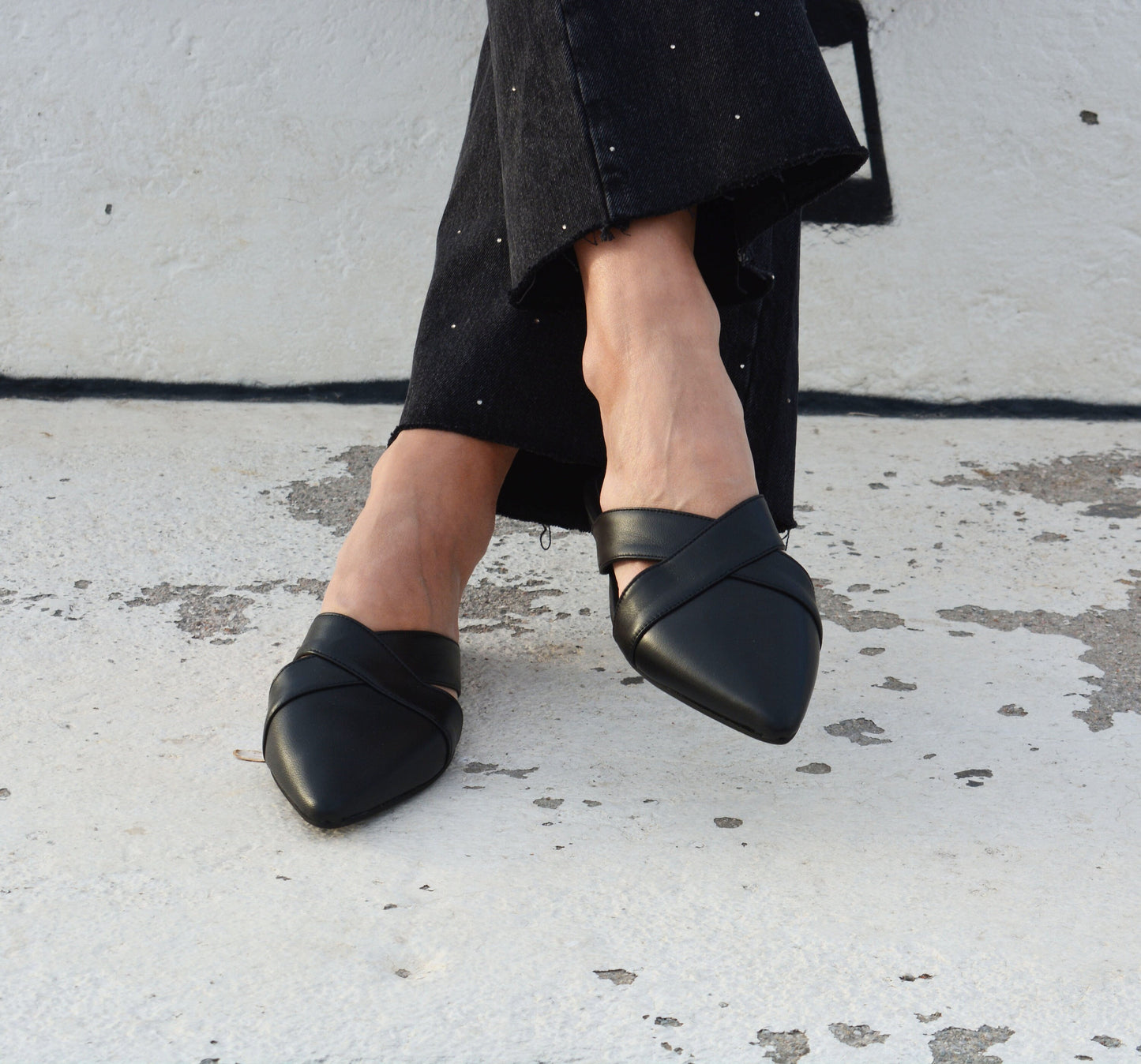 Black Leather Pointed Mules CARLA