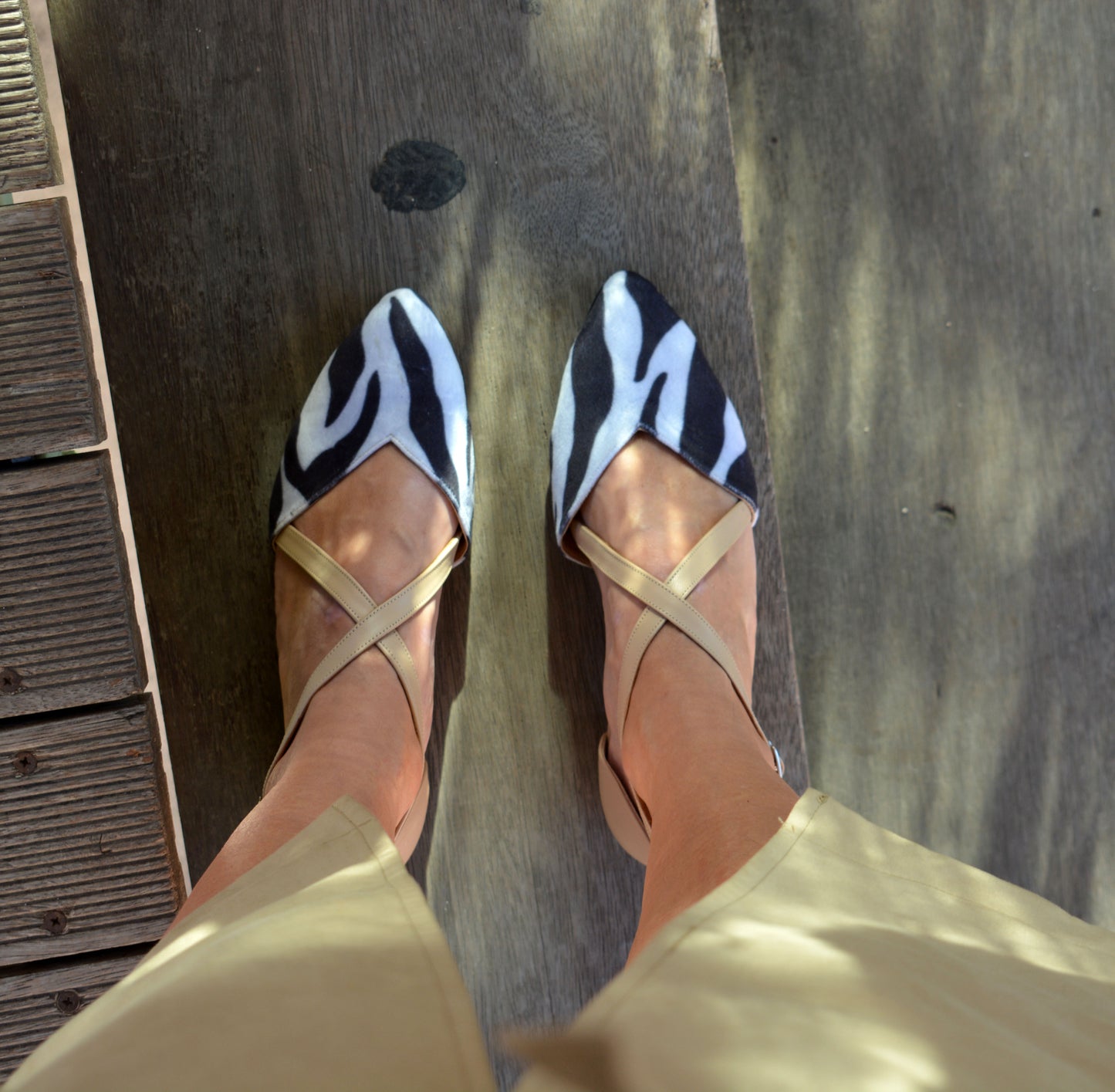 UNTAMED Velvet Flats