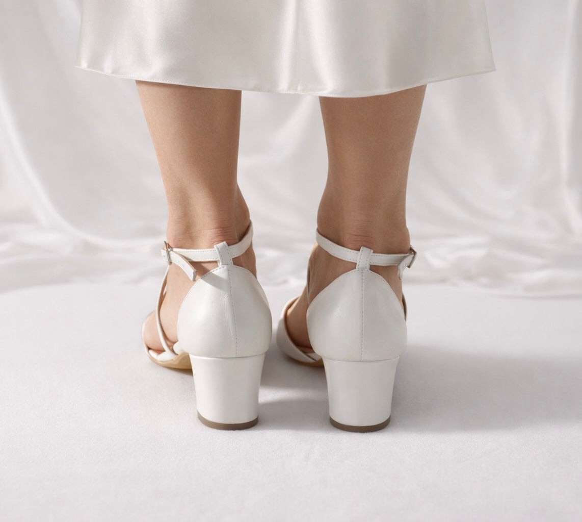 White Evelyn