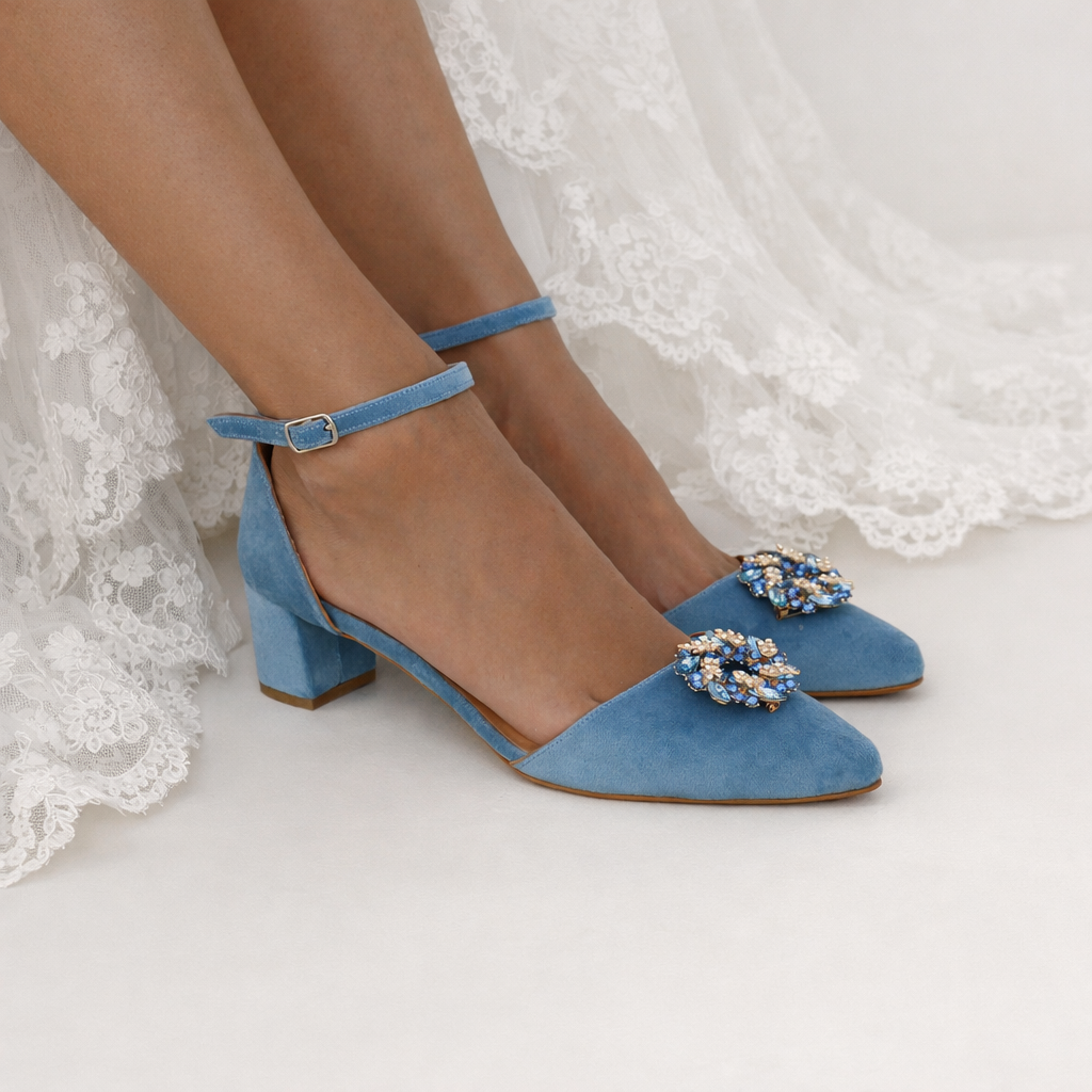 Baby Blue Velvet Melia