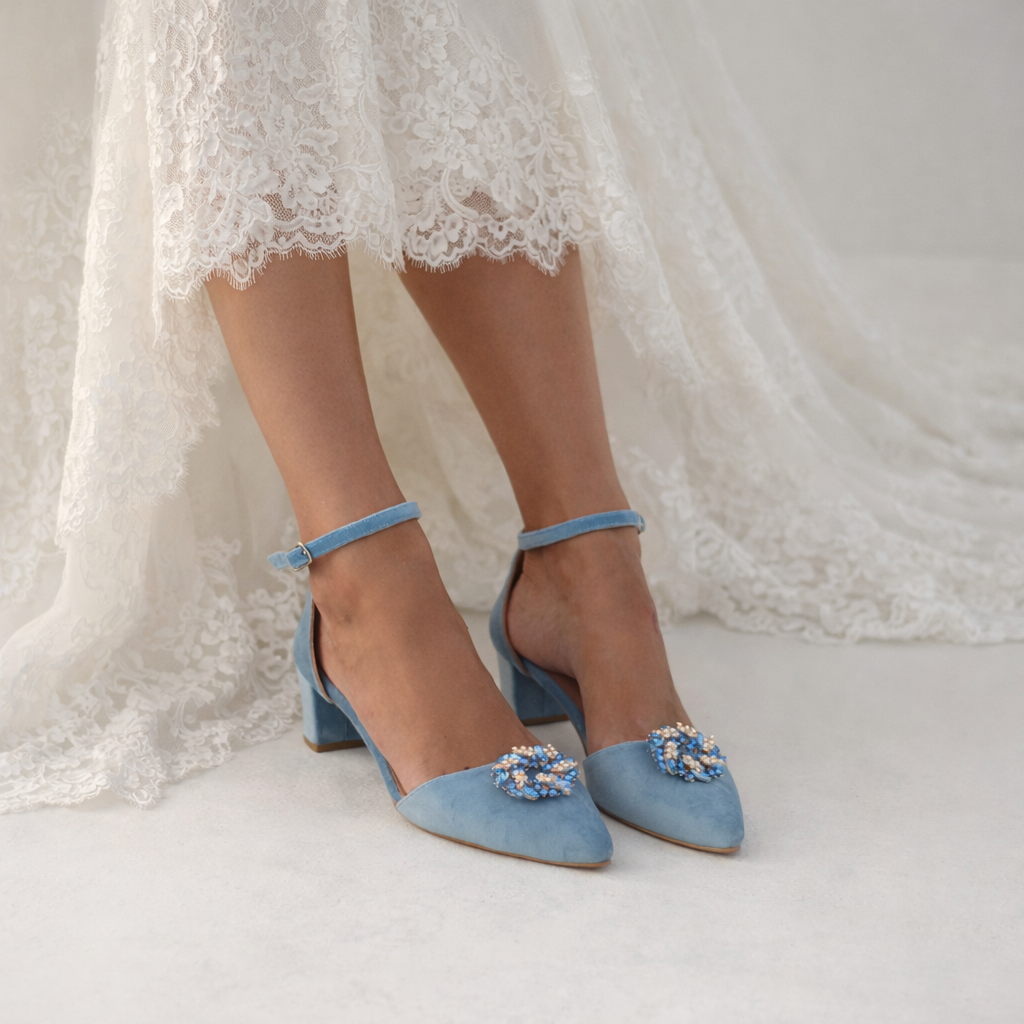 Baby Blue Velvet Melia